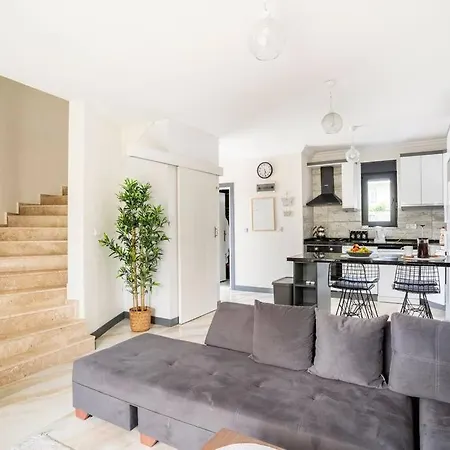 Kelebek Modern 3 Bed With Private Pool